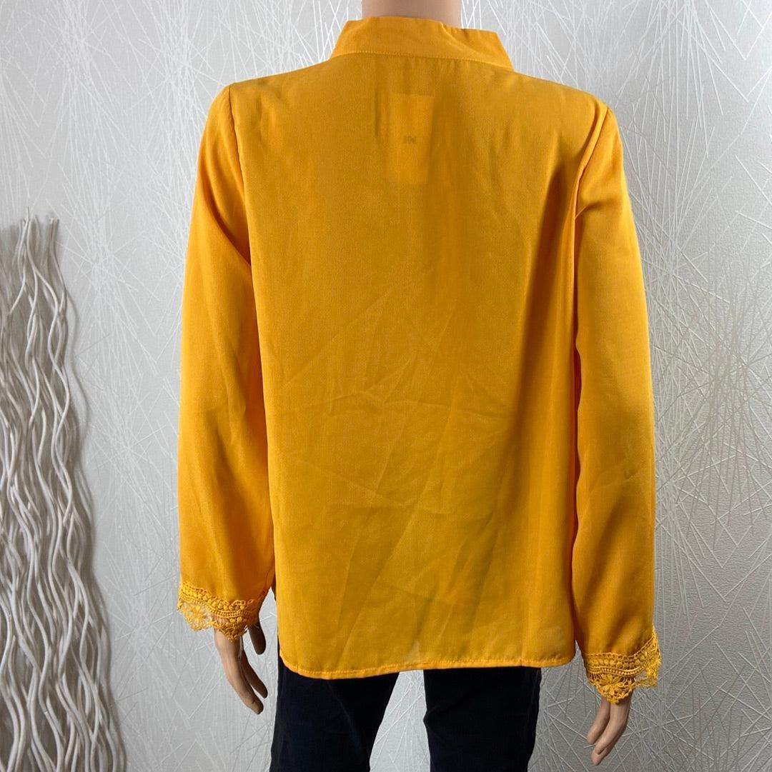 Blouse femme fluide col V dentelle jaune vif Noémie & Co – Image 6