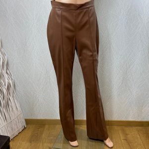 Pantalon femme en cuir synthétique marron taille haute coupe ample Kaos