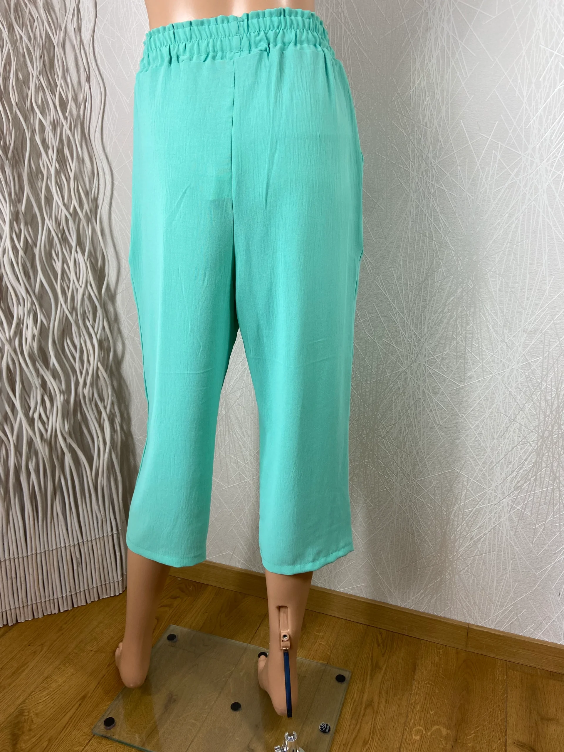 Pantacourt léger fluide vert eau tissu crépon taille haute élastique Atlanta – Image 4