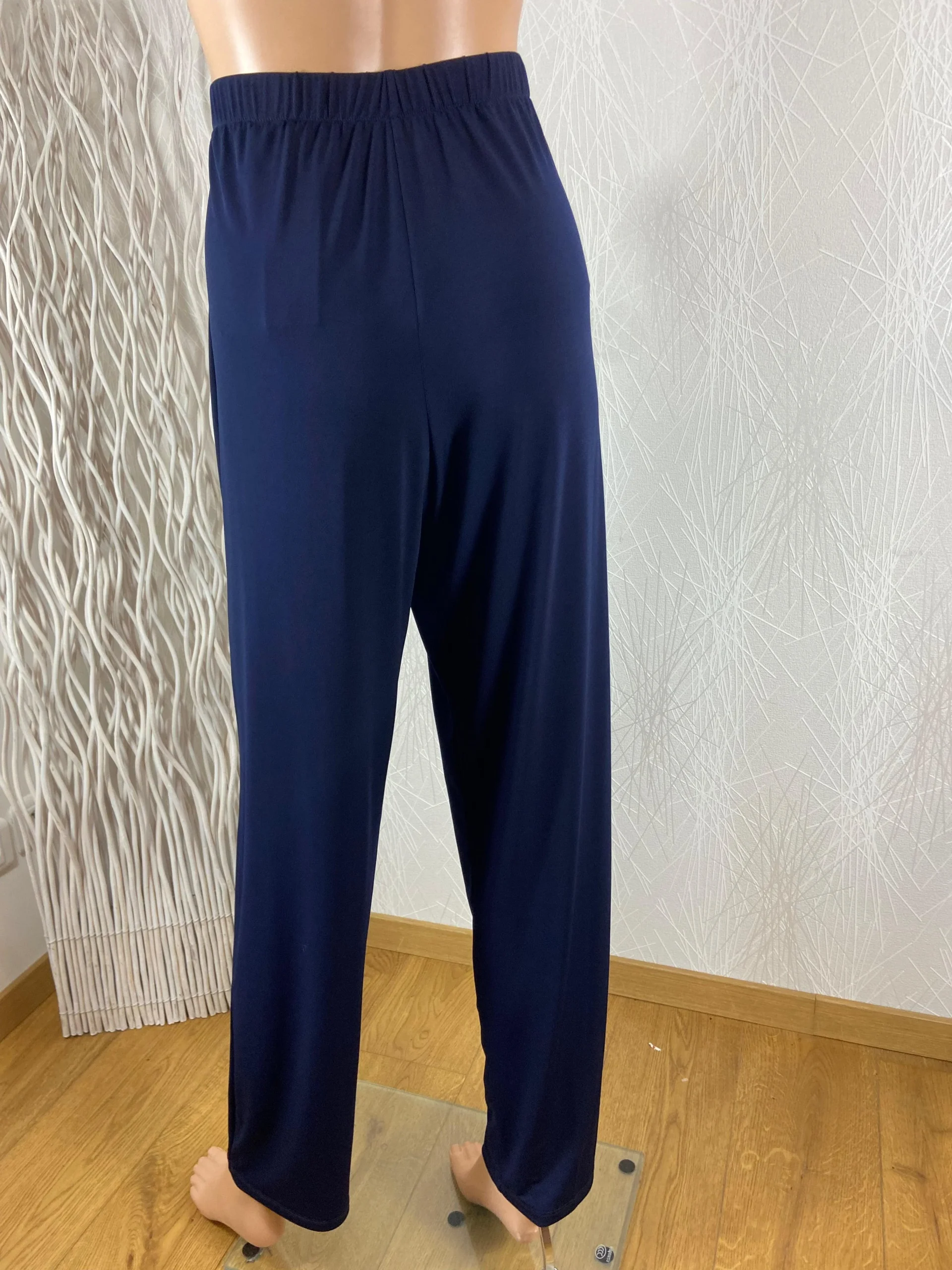 Pantalon fluide bleu marine taille haute élastique Nayat – Image 5