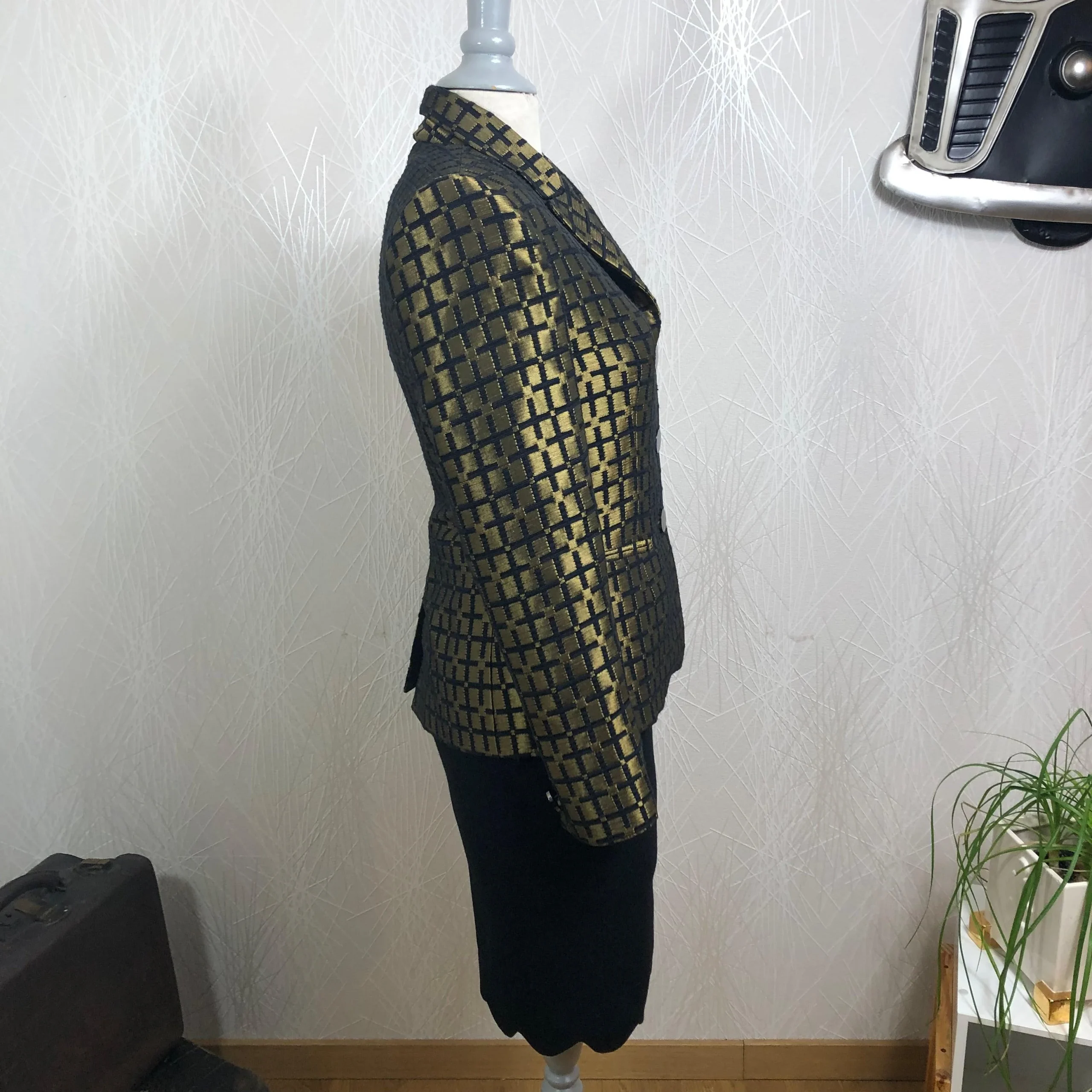 Veste blazer de créateur dorée et noire Tabala Paris – Image 5