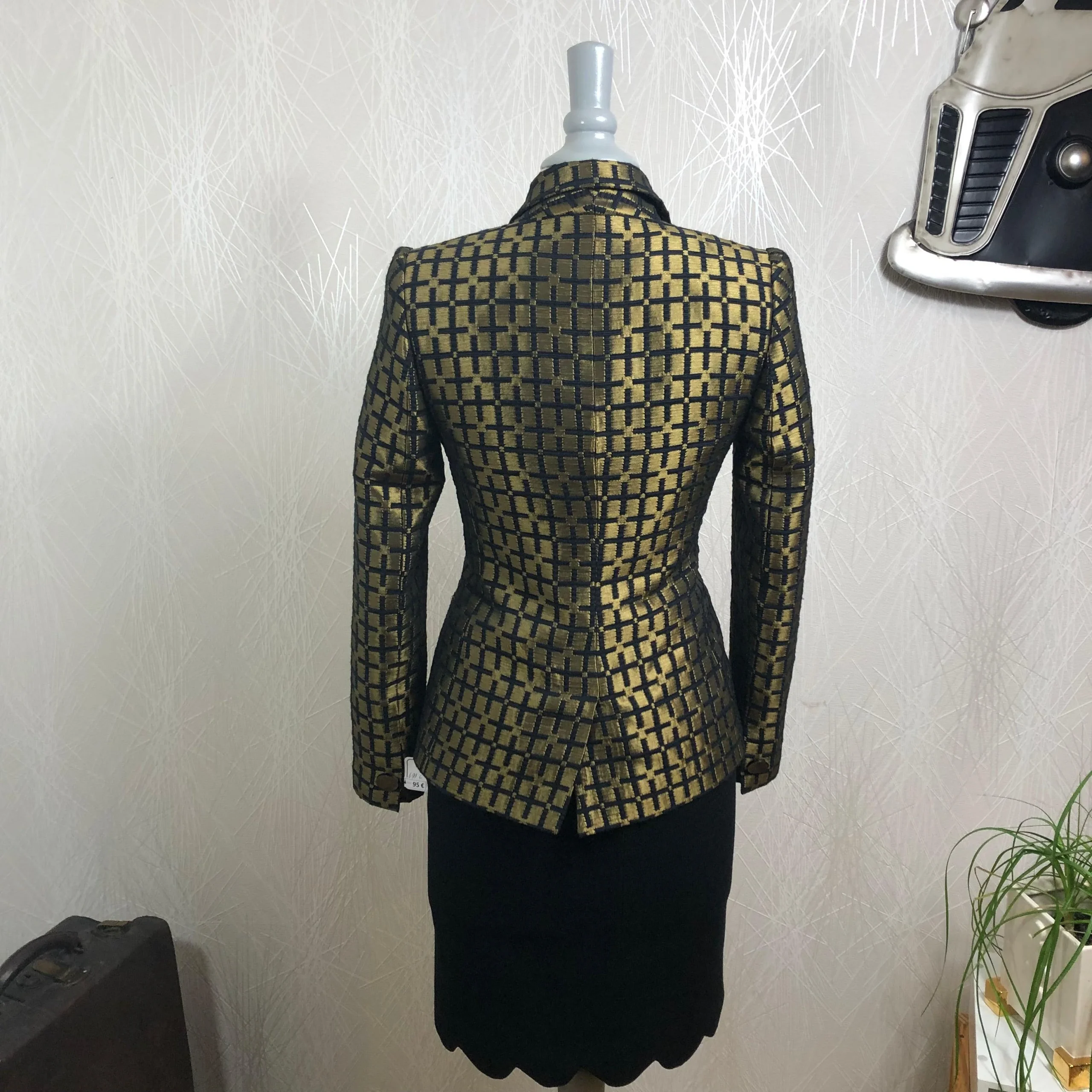 Veste blazer de créateur dorée et noire Tabala Paris – Image 6