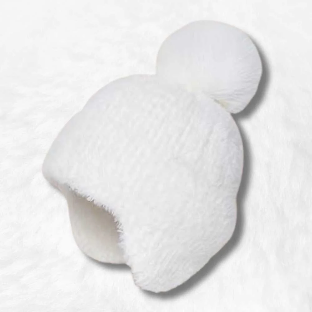 Bonnet Cache Oreille Blanc avec Pompon !