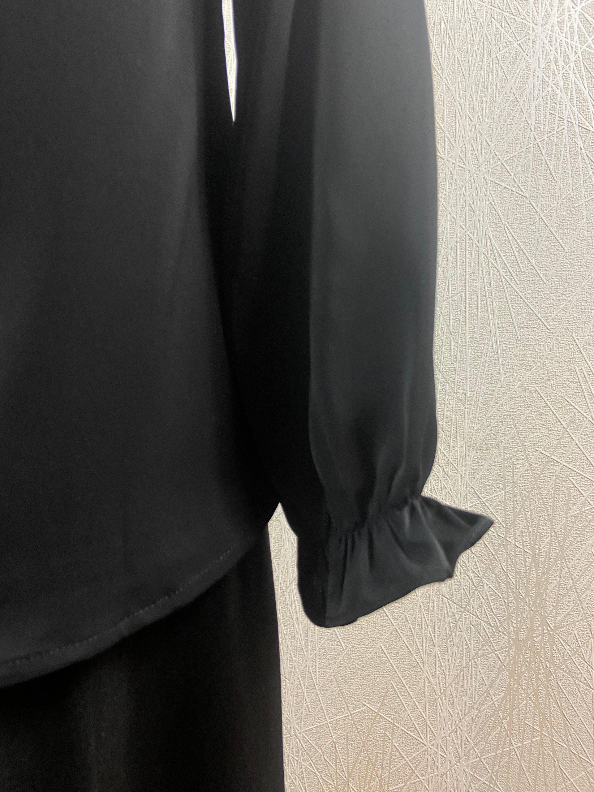 Blouse noire fluide dos avec dentelle Unika Paris – Image 7