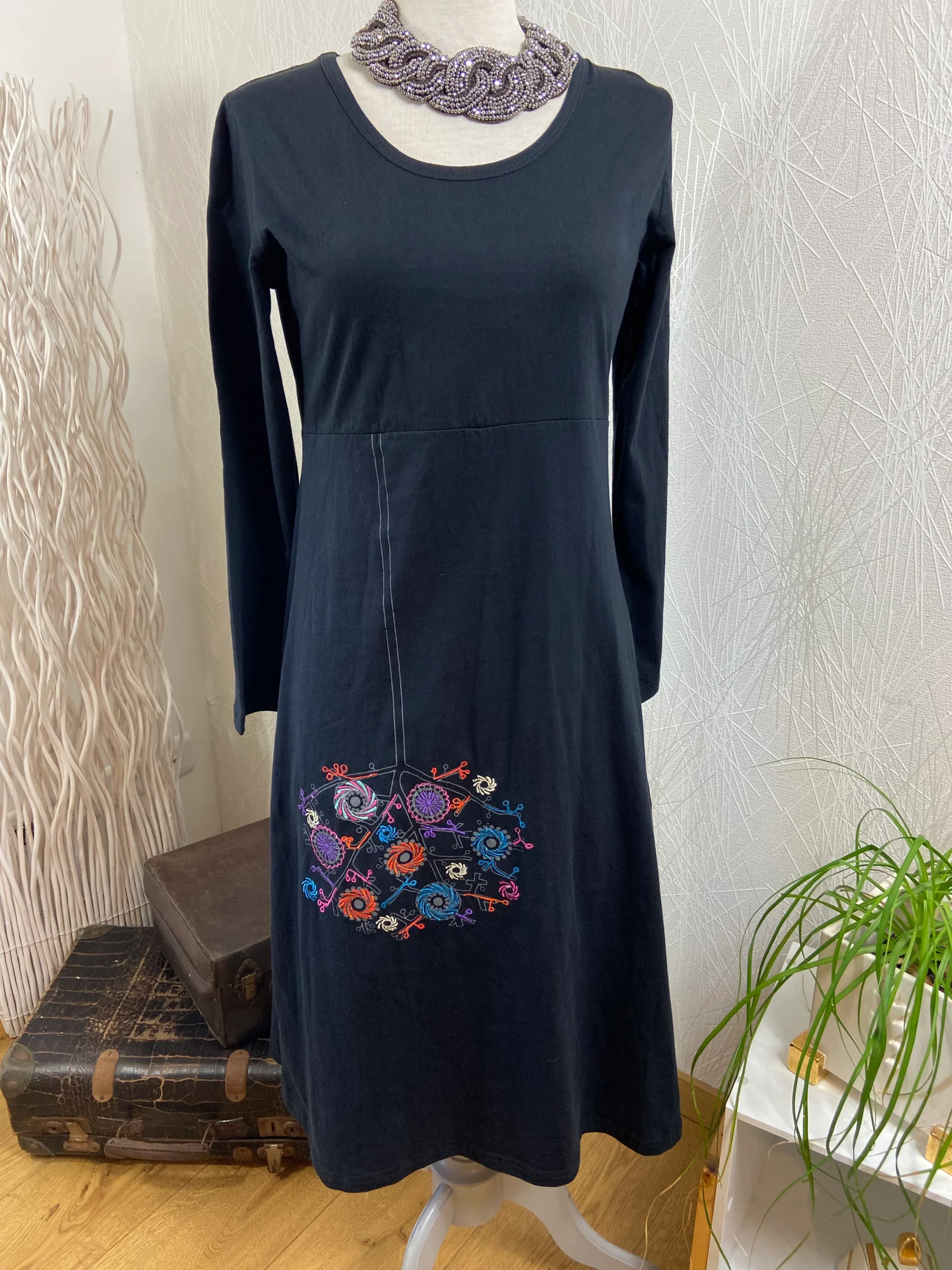 Robe à manches longues de la marque Aller Simplement